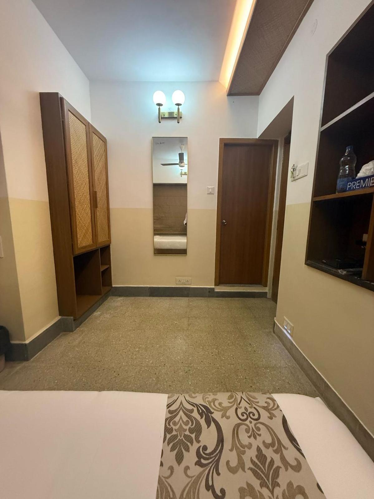 Hanu Reddy Residences Poes Garden Madras Buitenkant foto